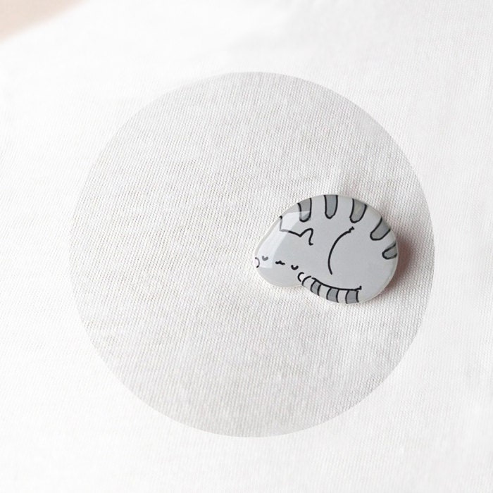 Gray cat -  gray black summer cat fashion - hand painted polymer clay brooch rusteam