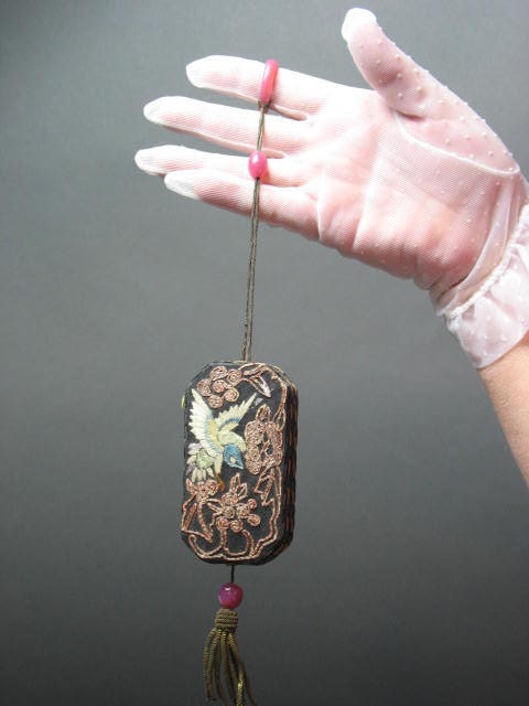 Very RARE Cardboard, Pressed Powder and Rouge finger ring Vanity Case early 1920s