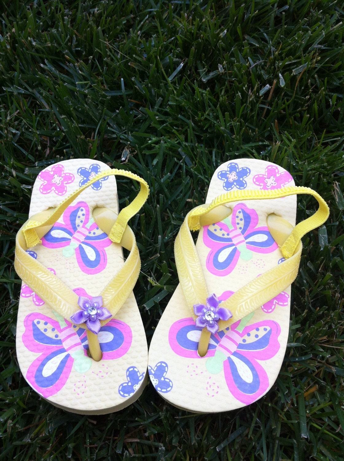 Custom toddler flip flops with embellished flower and rhinestone