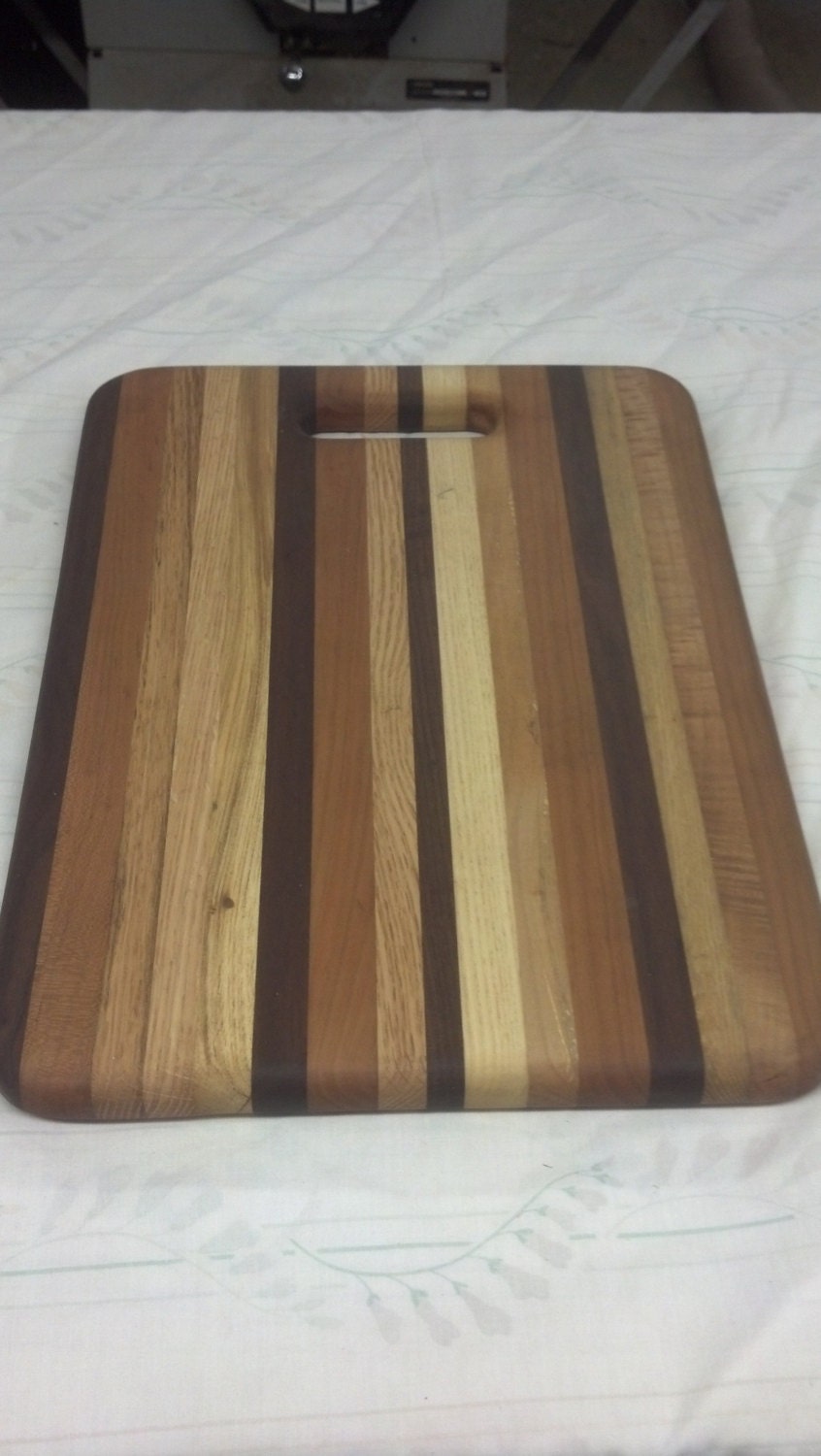 Custom Made Cutting Boards For All Your Kitchen Cutting Needs