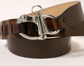 Shackle Belt Buckle in Stainless Steel on a 1-3/8" Plain Handmade Leather Belt made on Cape Cod by Jeff Taylor. A unique Nautical Look from
