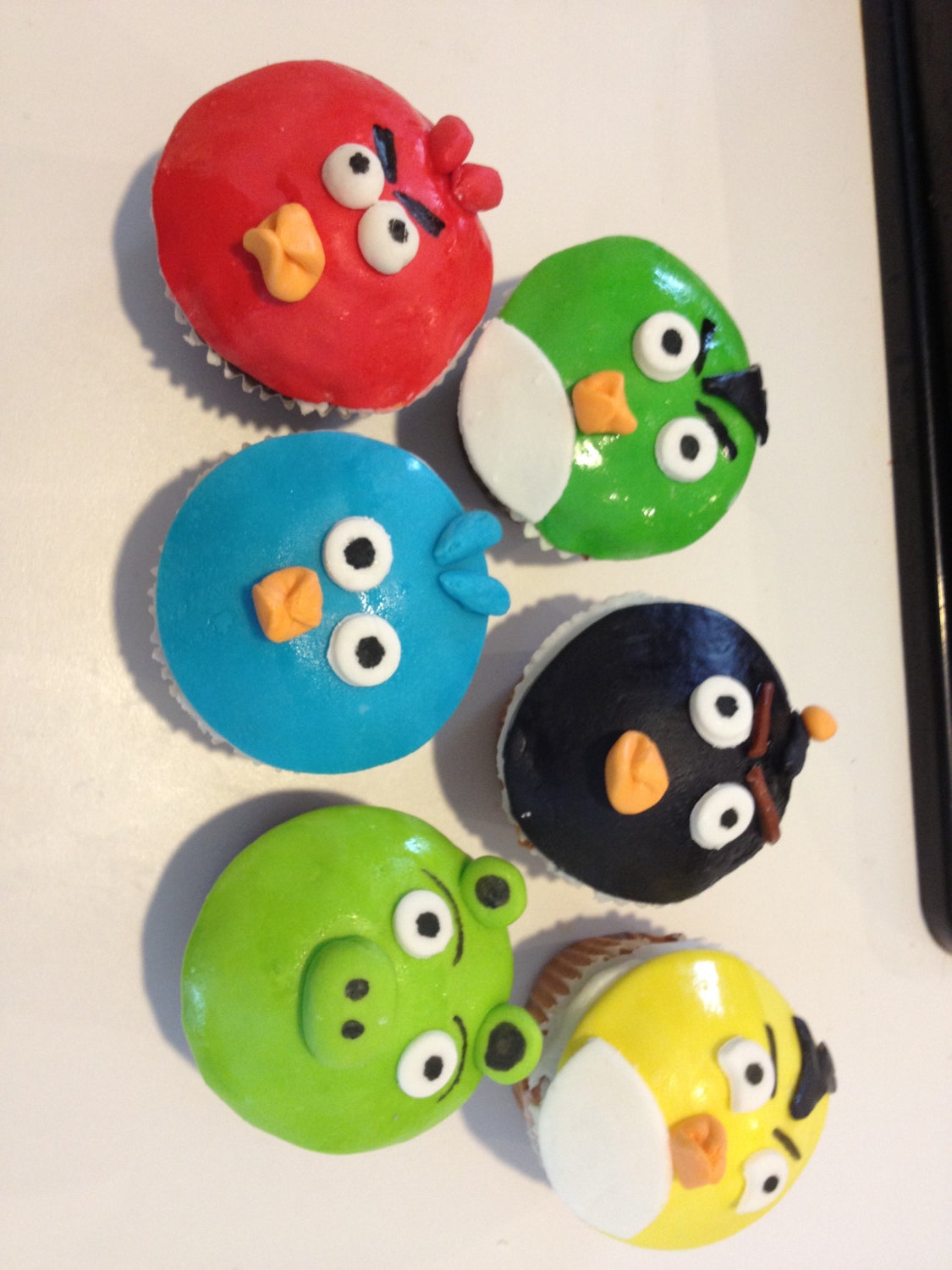 Angry Bird cupcake toppers