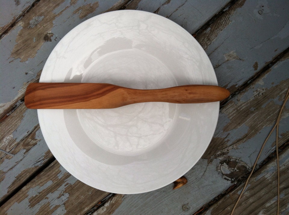 Wooden Spatula Finished with Organic Olive Oil and Beeswax