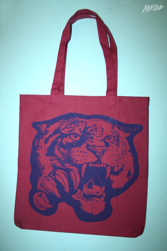 maroon bag, wildcat bag, cat, tiger, lion, purple cat, tiger tote, animal print, maroon tiger tote, 1AEON maroon tote with purple tiger