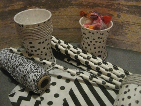 Party Pack - Black Paper Straws, Cupcake Cups, Favor Bags, Bakers Twine Il_570xn