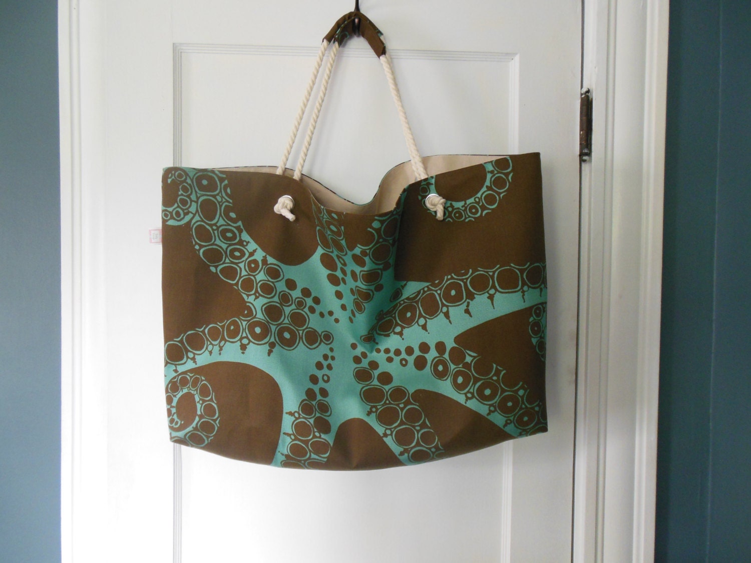 Octopus Beach Bag, Huge Tote/ Water and Stain Resistant/ Nautical, very Unique