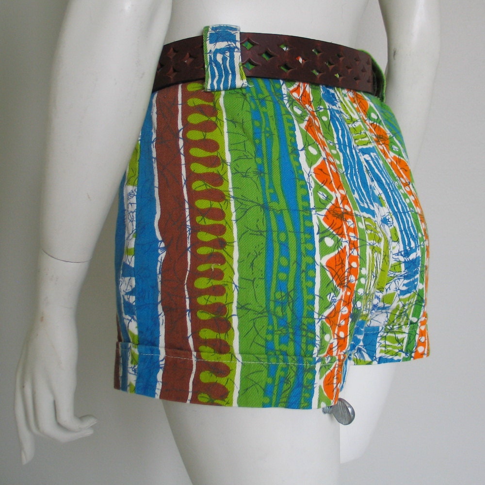 Vintage 1970s Bright Batik Print Short Shorts Daisy Dukes - KitschNCollectibles