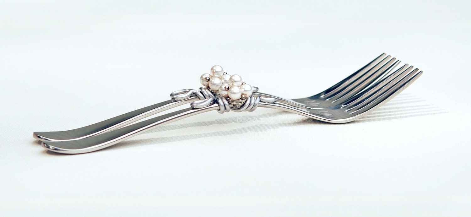 Mr Mrs CUSTOM 2 Cake Forks Decorated In SWAROVSKI Pearls And Flexible Swirls Of Wire CHOOSE Your Colors