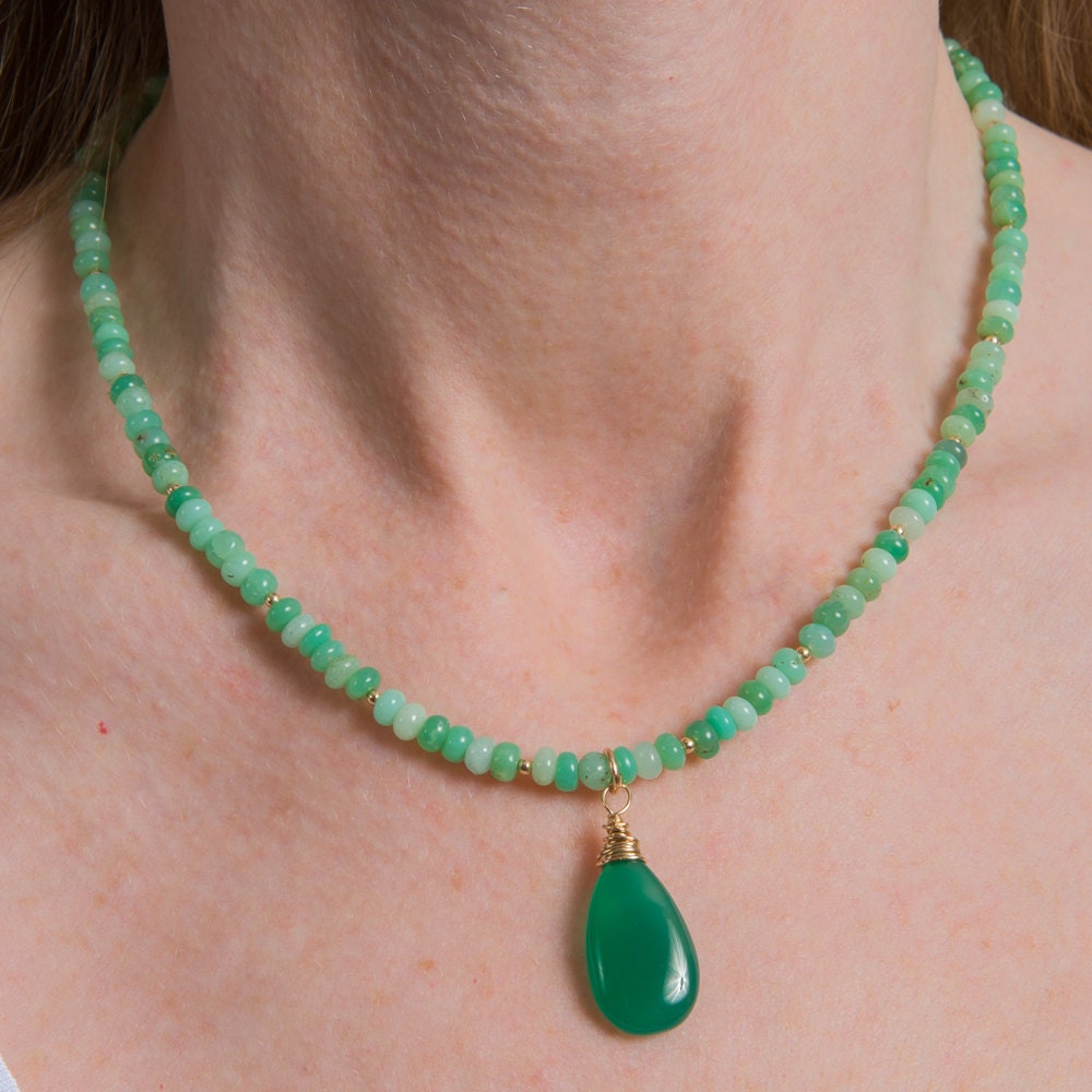Mint Green Necklace with Chrysoprase and Onyx - Menthe