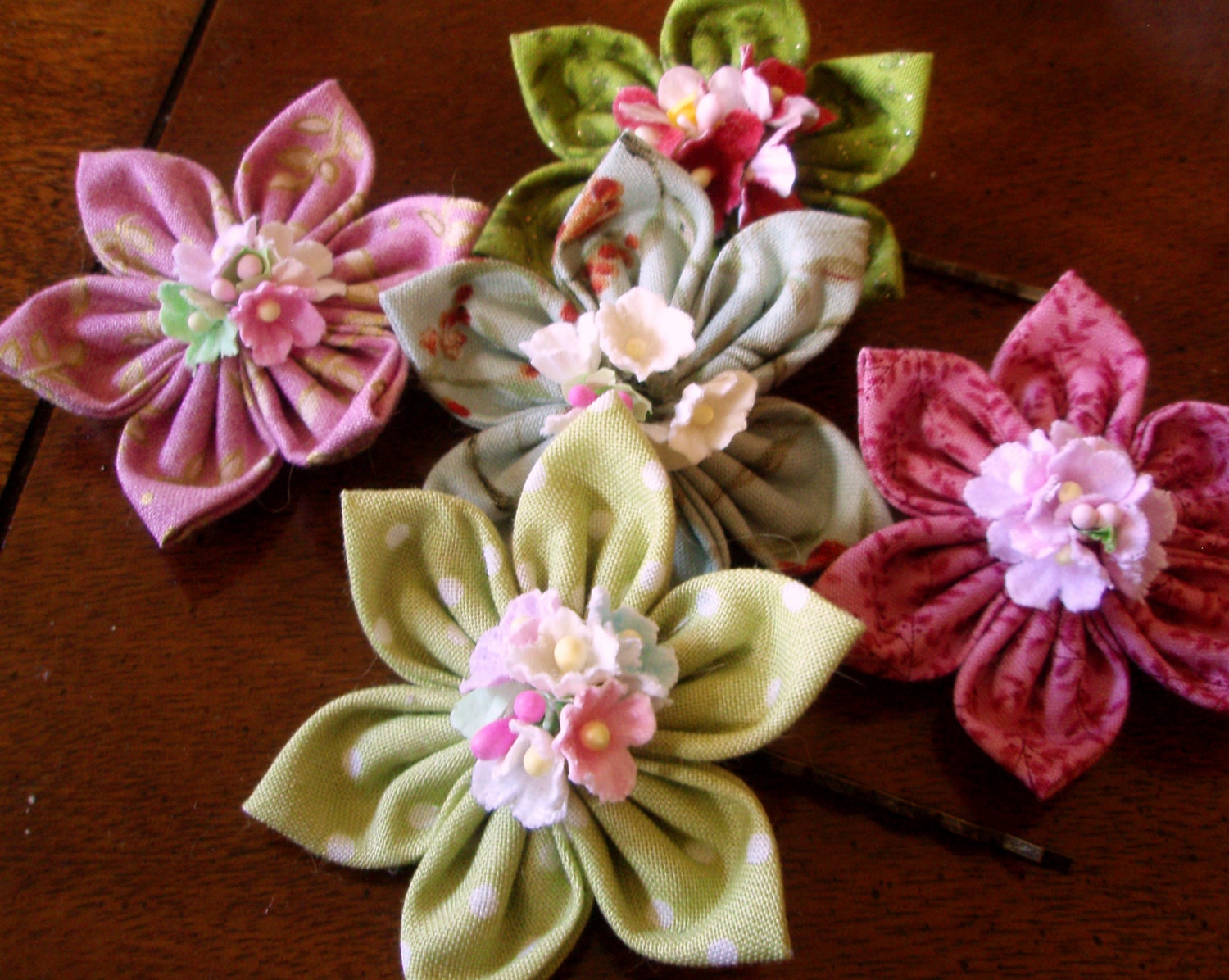 Hair Pins - Fabric Kanzashi Flower with Millinery Flowers Hair Accessory - Antiqued Brass Vintage Style Assemlage Fashion Bobby Pin