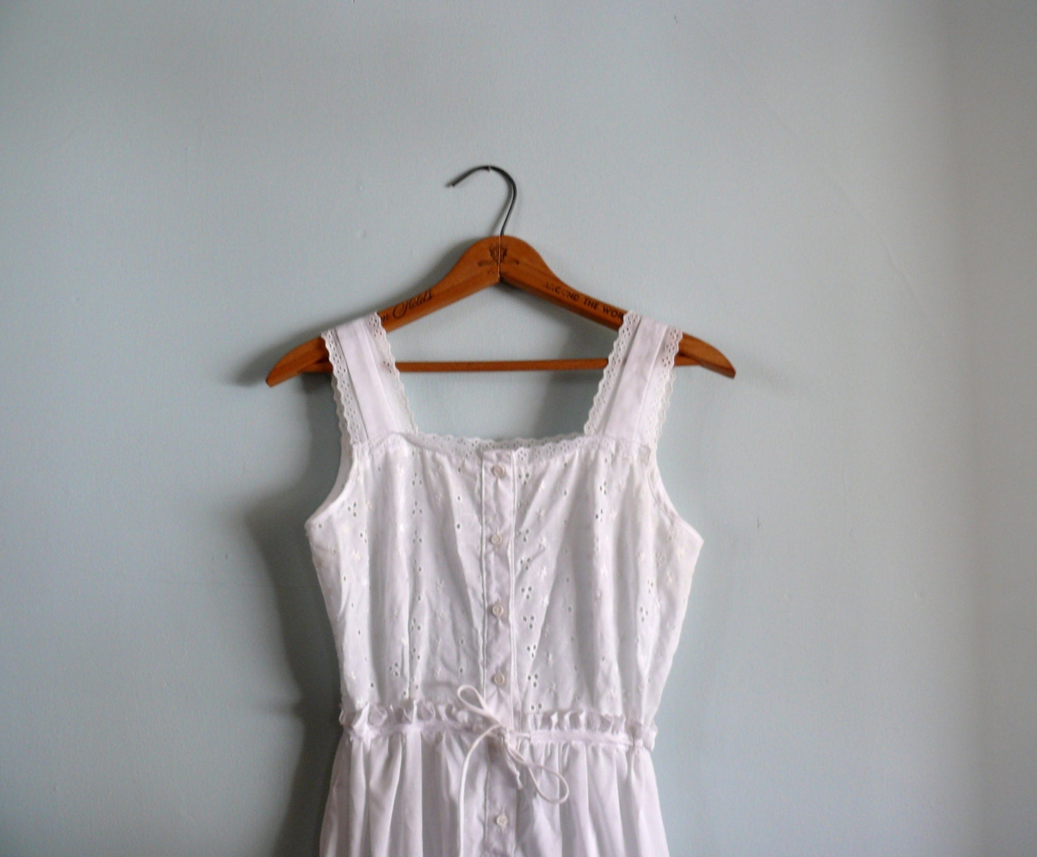 1970s Dress // White Eyelet