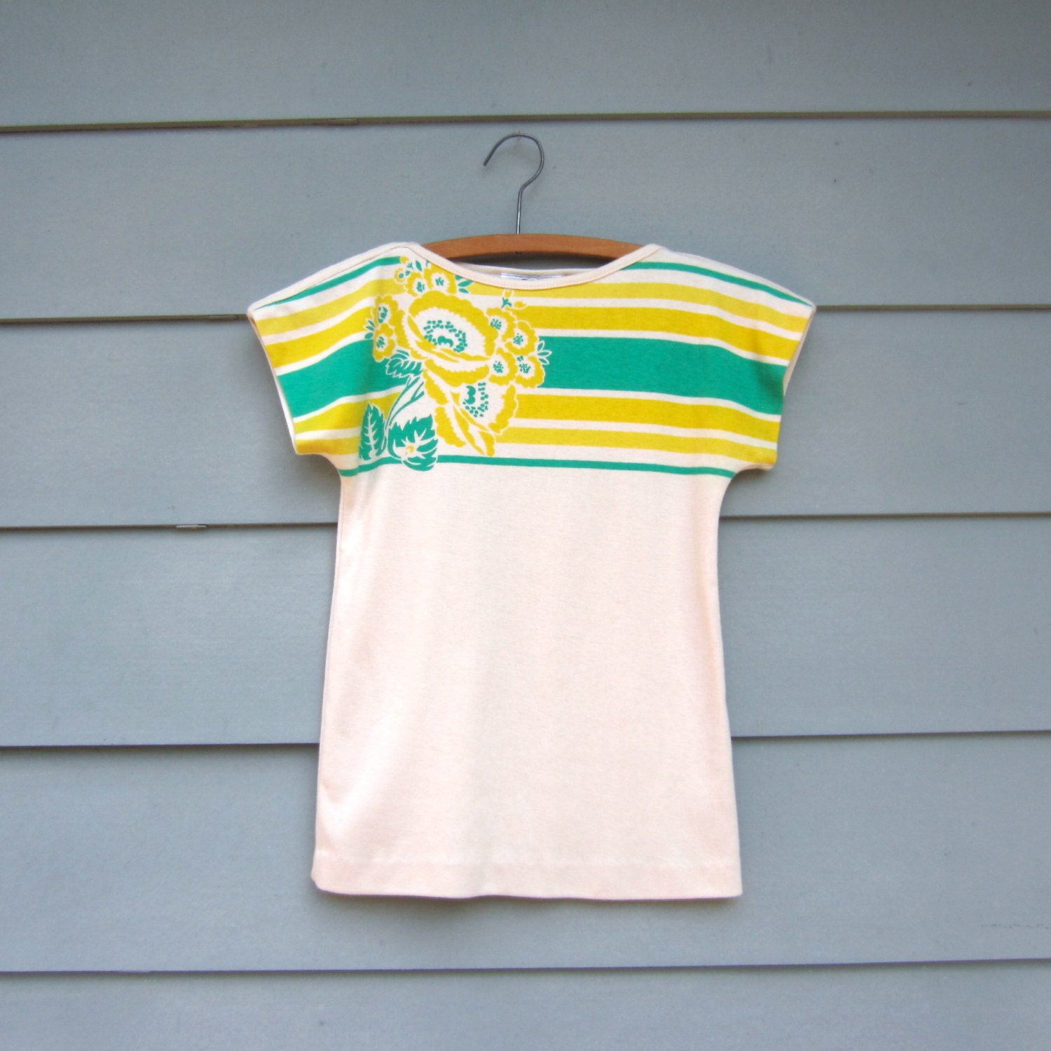 SALE ....70s Flower Stripe Tshirt