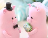 Pigs wedding cake toppers - cute bride and groom customized