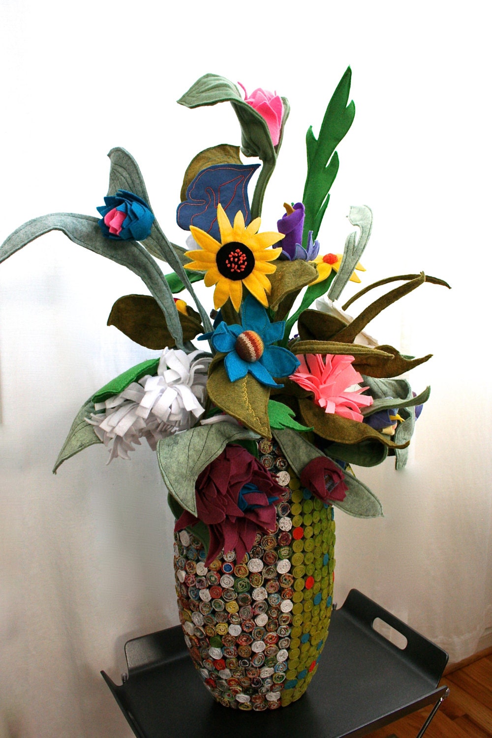 Floral Arrangement Flower Bouquet in Recycled Paper by richmade