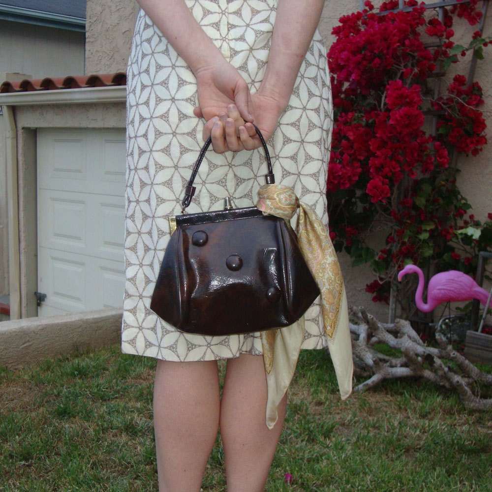 Vintage 60s Brown Vegan Leather Purse Clasp Opening With Cute Button Detail