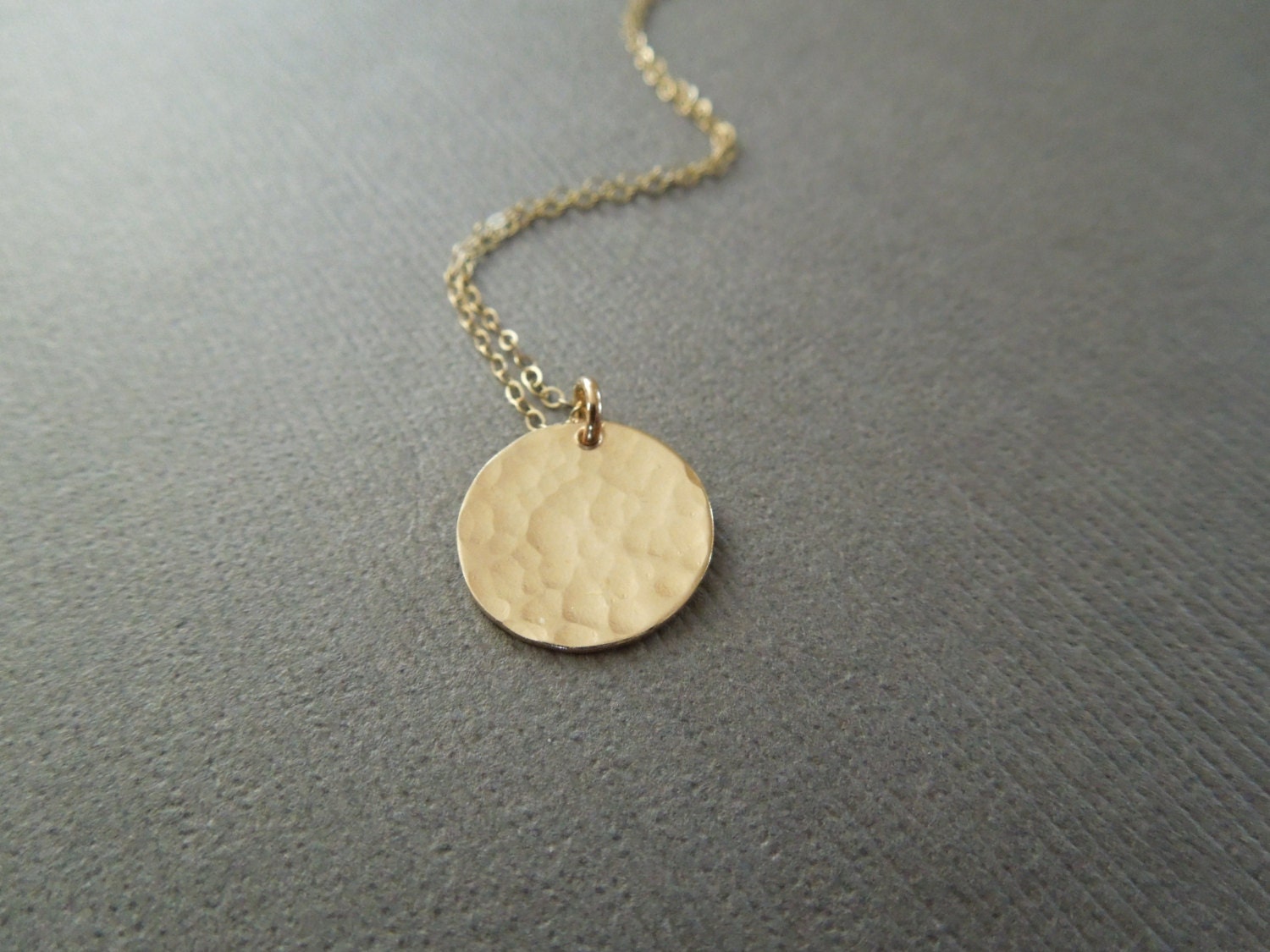 gold hammered disc necklace, 14k gold fill, shiny, simple, everyday, delicate, circle, round, bridesmaid, wedding