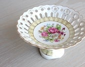 Vintage Ceramic Floral Pedestal Dish with Lace Border - Footed Bowl with Spring Flower and Gold Heart Detail - Shabby Chic
