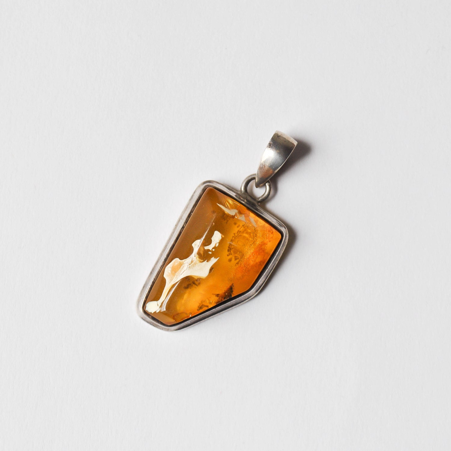 vintage 1970s sterling silver amber pendant / Amber Waves pendant