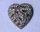 Vintage 1960s HEDY HEDISON Rhinestone Heart  Brooch/Pin (B-1-5)