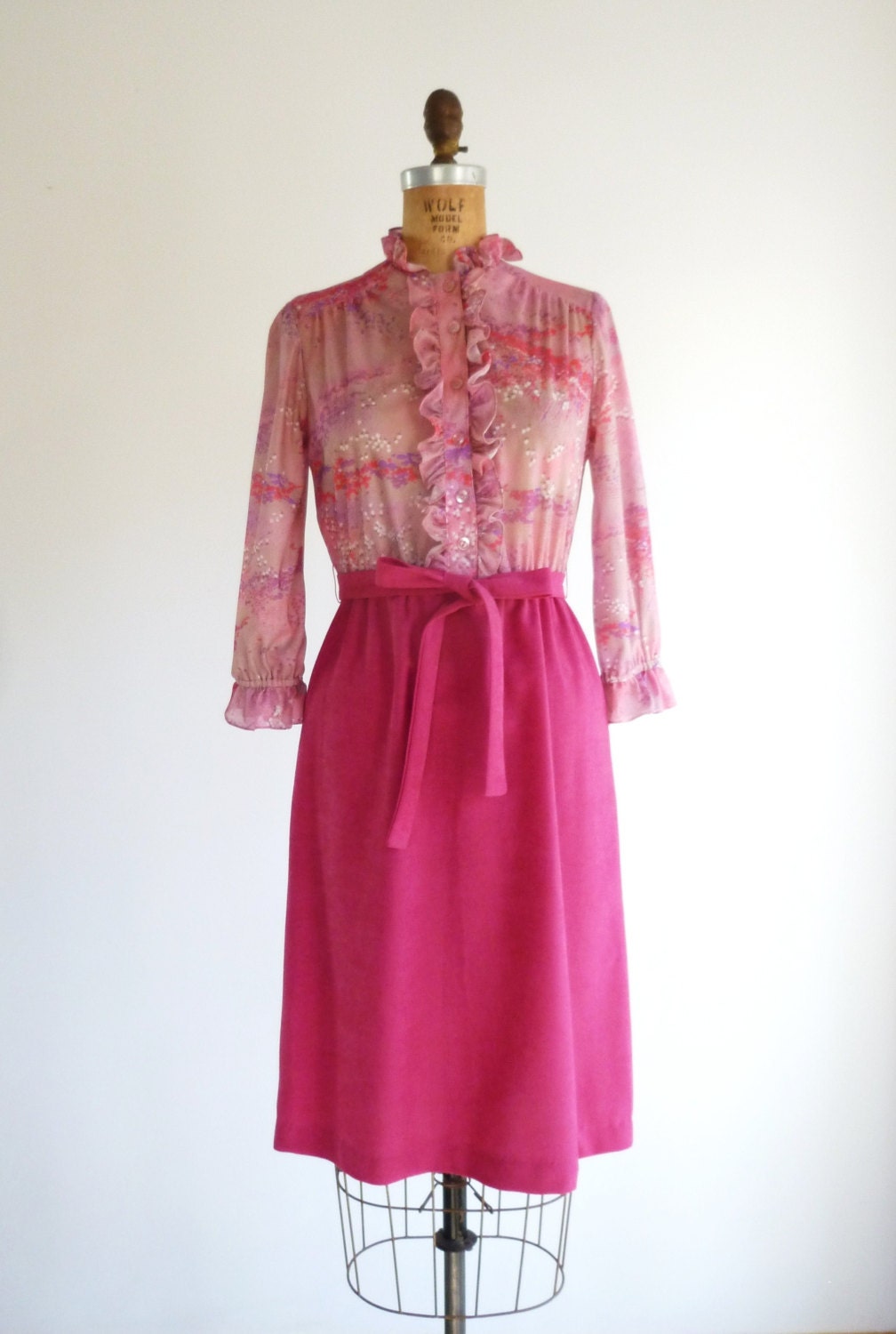 70s Secretary Dress Pink Lavender Ruffle Collar XS S