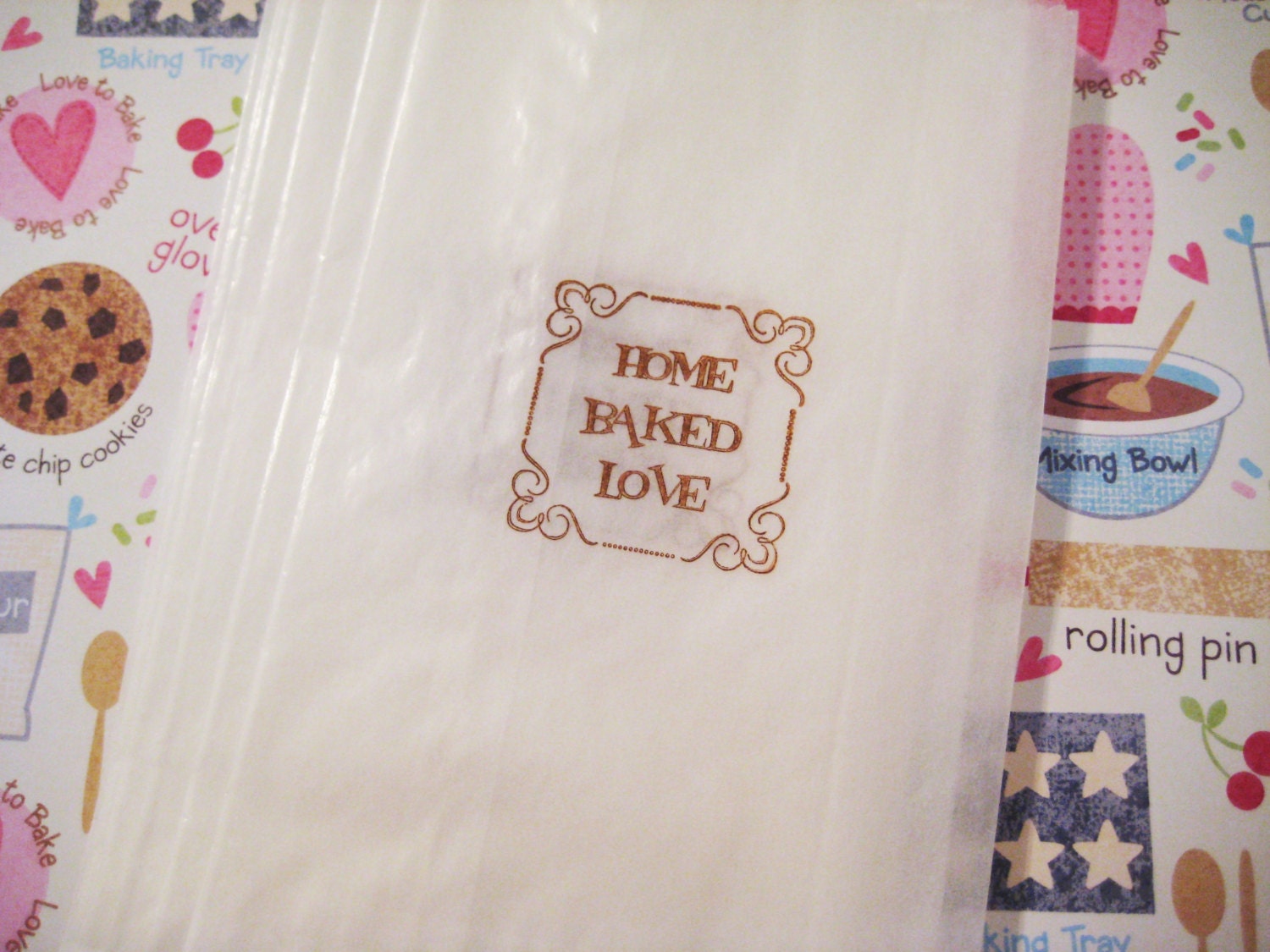 Home Baked Love glassine bags, cookies, baked goods, candy buffet bags, set of 20
