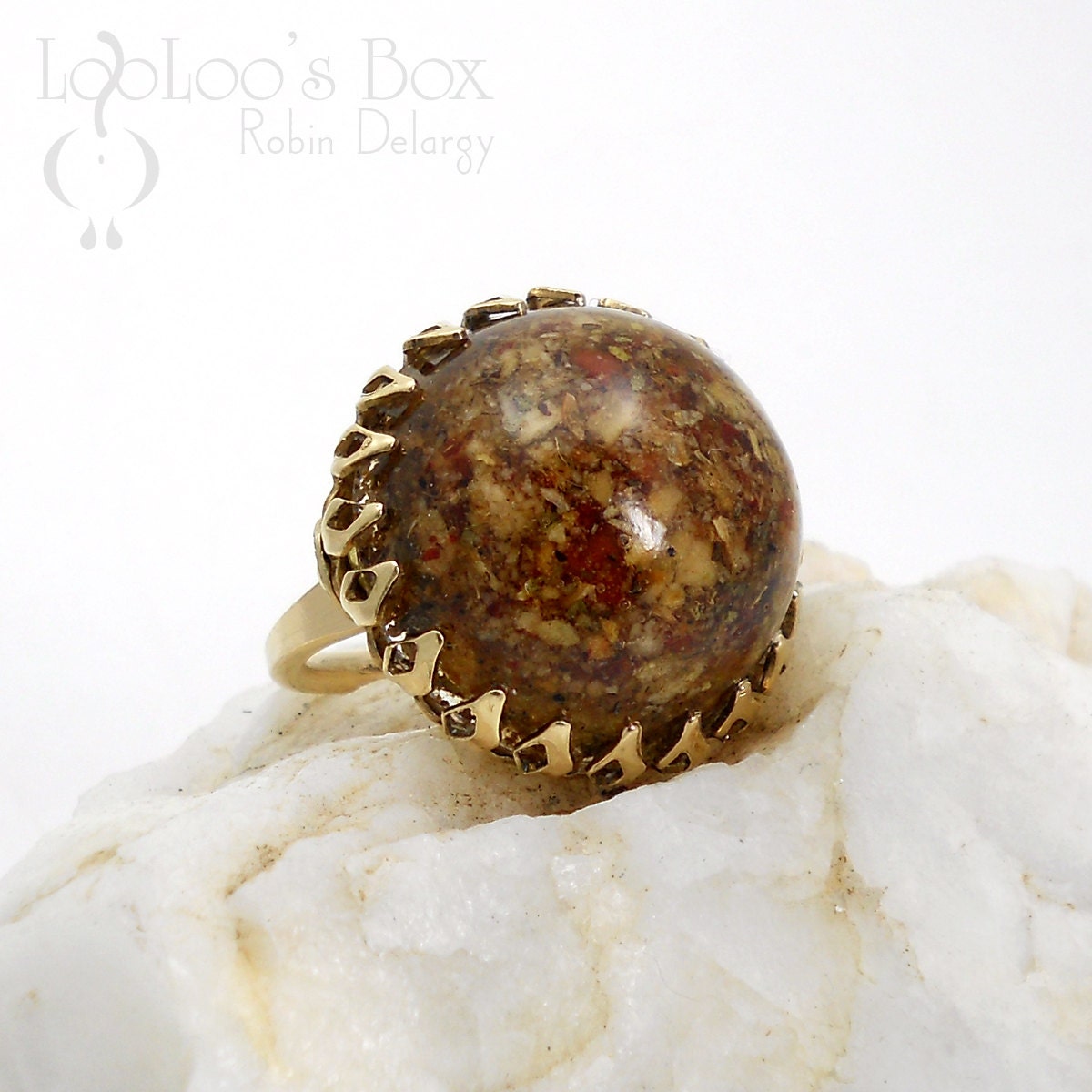 Size 4 PETITE RING Resin Faux Stone Cabochon Brown Earth Tones Ice Resin NuGold Brass Shank Crown Setting R0076 Robin Delargy LooLoo's Box