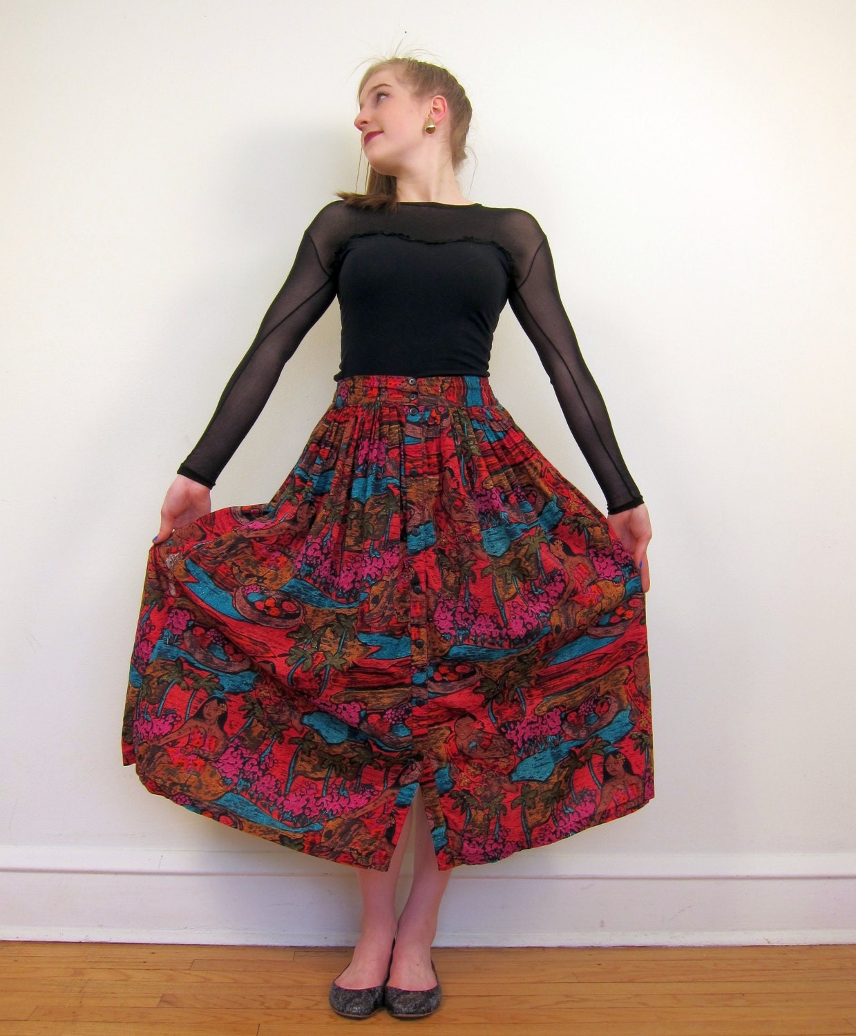 Vintage 1980s Skirt with Gaugian Tahitian Paintings Print in Reds Blues Purples Medium