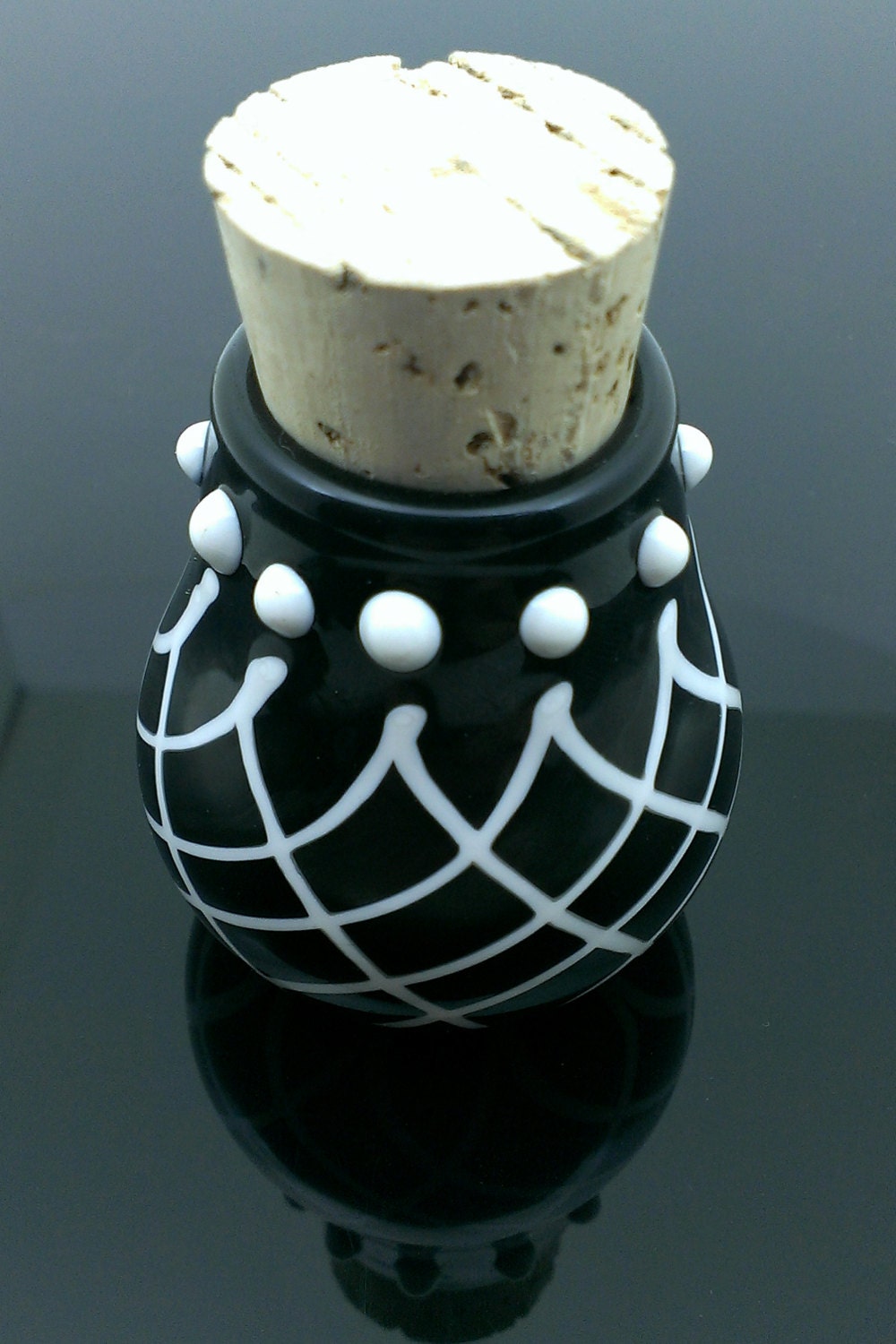Flameworked Glass Onyx and Ivory Reticello Jar with Natural Cork by Bashi Alé