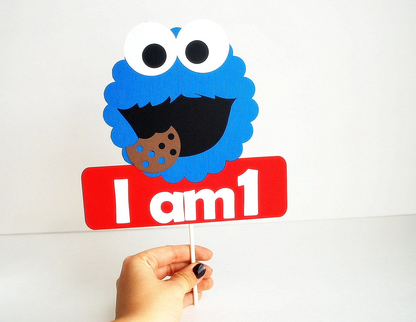 Cookie Monster Centerpiece, I am 1 or any AGE Centerpiece Cookie Monster  inspired - Red and Blue party A696