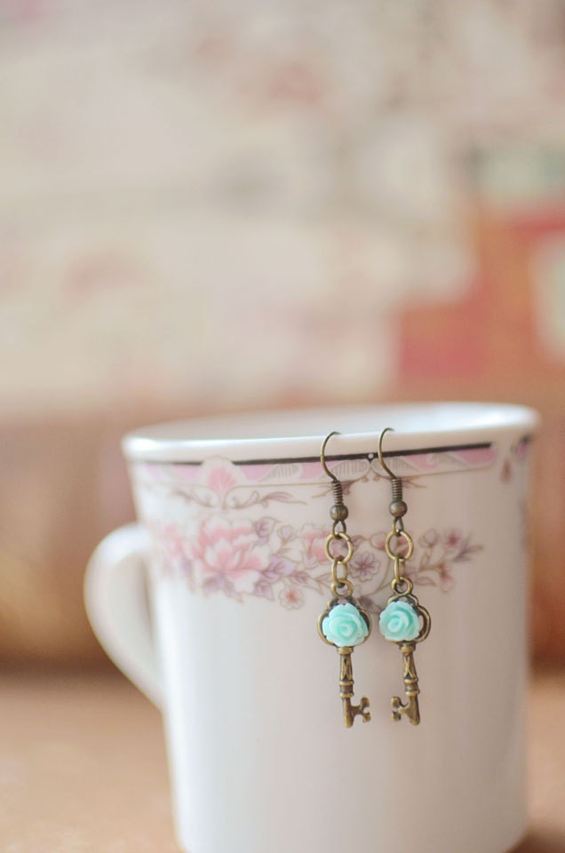Flora Belle Antique Bronze Rosebud Key Earrings (Mint)