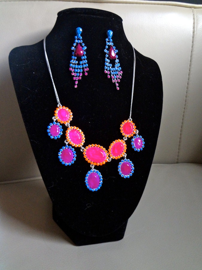 Hand Painted Multicolor Necklace