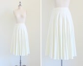 Vintage Pleated Skirt . Off White Pleat Skirt . Accordion Skirt . Full Circle Skirt . size Medium