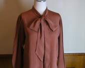 70s ascot blouse dusty rose bow tie SECRETARY shirt small