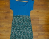 Women's Sustainable Blue and Floral Dress Size Large