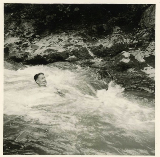 Vintage Photo "Downstream", Photography, Paper Ephemera, Snapshot, Old Photo, Collectibles - 0208