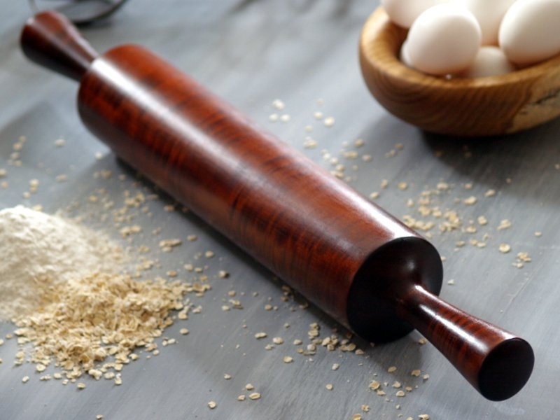 Old Fashioned  Rolling Pin - Wood Rolling Pin - Farmhouse Kitchen - Ecofriendly - CattailsWoodwork
