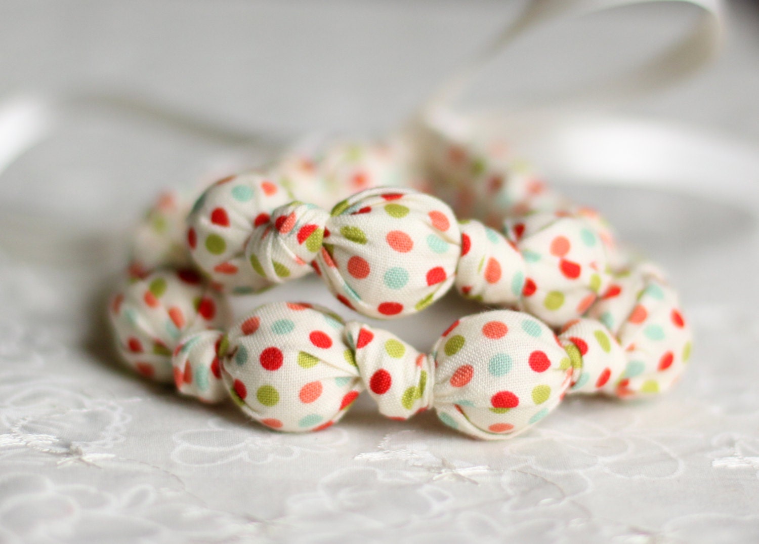 Dots Teething Necklace, Breastfeeding Nursing Necklace, Babywearing/Fabric Necklace, Baby Teether, Chew Beads