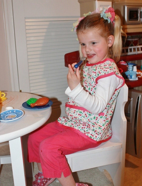 Child's Apron with FREE Matching Oven Mitt - Pink Cherries