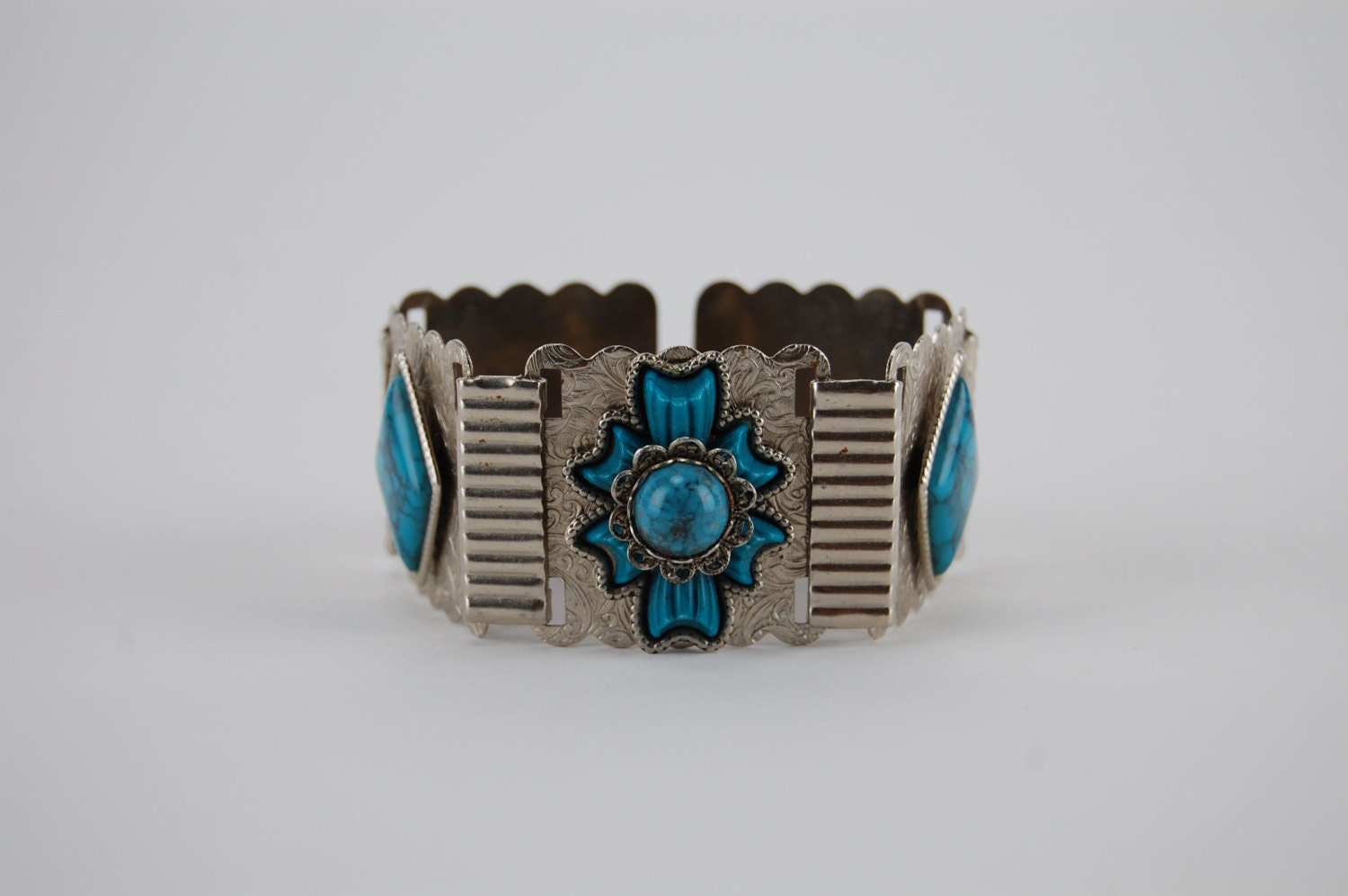Vintage Faux Turquoise Stone Silver Link Bracelet