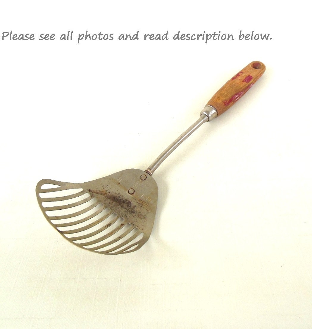 A & J Kitchamajig Slotted Scoop Kitchen Utensil - As-Is
