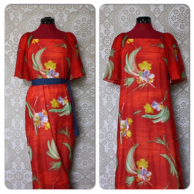 Vintage 1960's 70's Tori Richard Red Floral Print Hawaiian Dress Medium