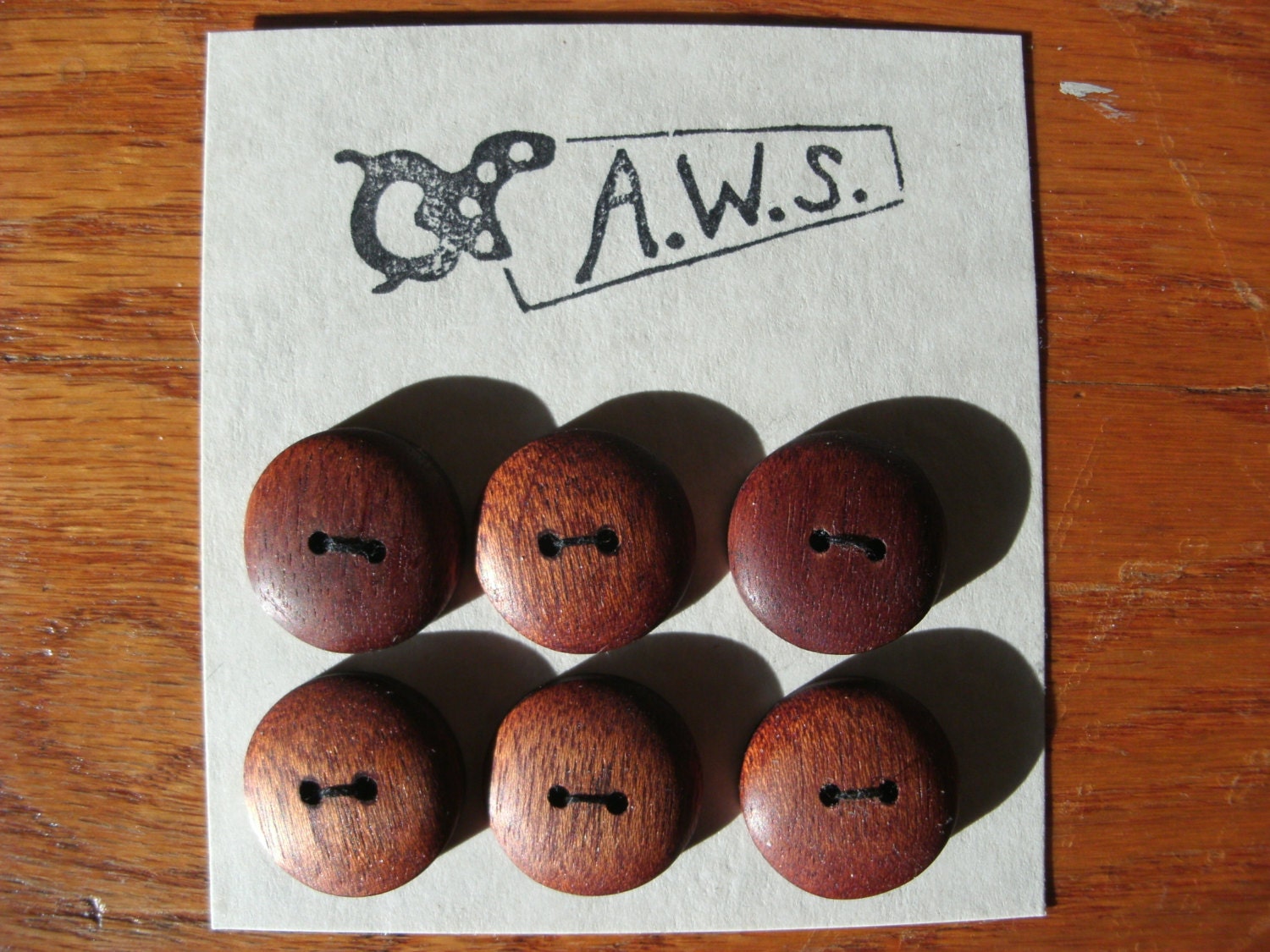 Six Wood Buttons Mahogany (3/4 inch)