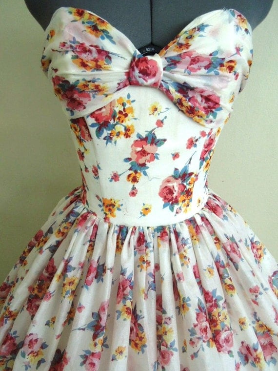 Beautiful 50s inspired cocktail dress made from adorable floral cotton, all sizes are welcome.