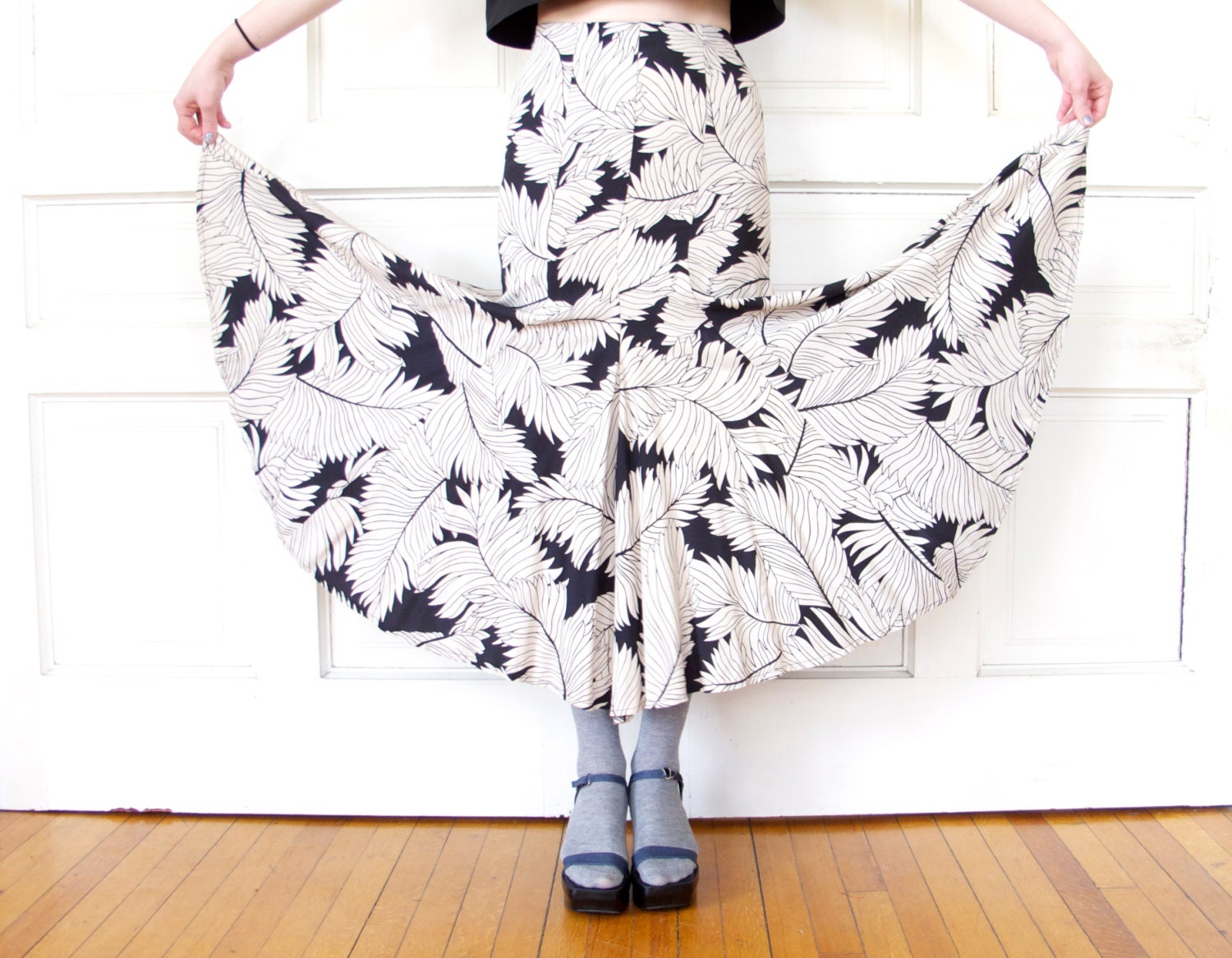 80s NORMA KAMALI Floral Maxi Skirt / High Waist Godet Skirt