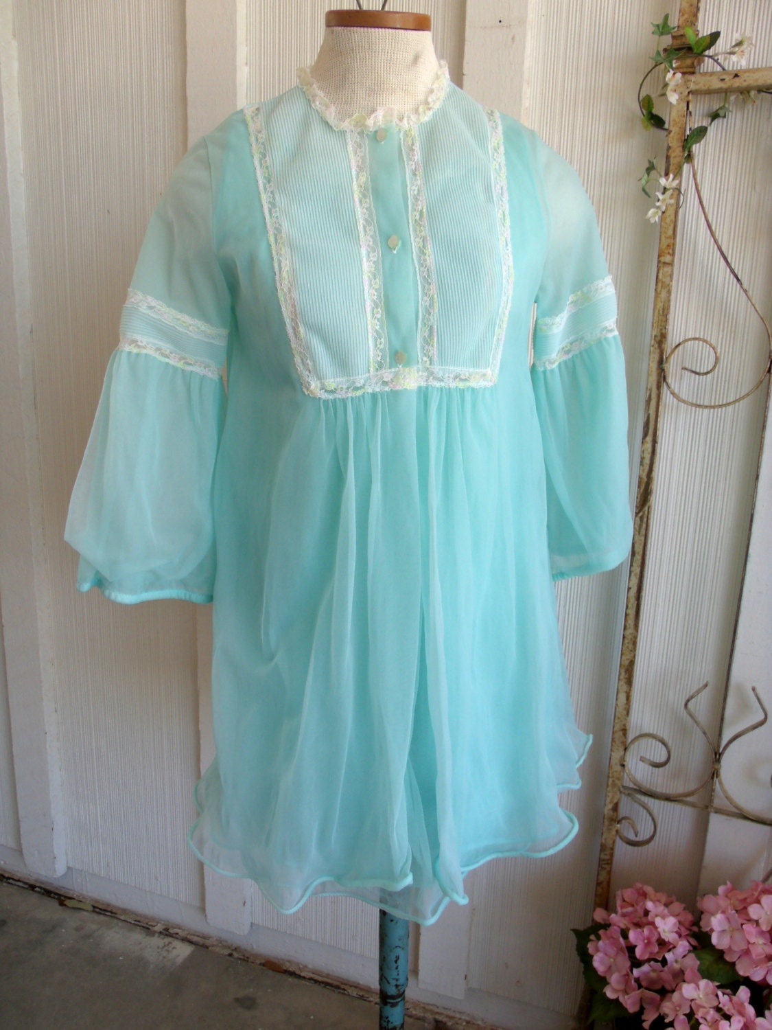 1960s Babydoll Peignoir Set by Radcliffe Vintage Chiffon Blue Embroidery Lace Flowers 2 Piece Bust 36
