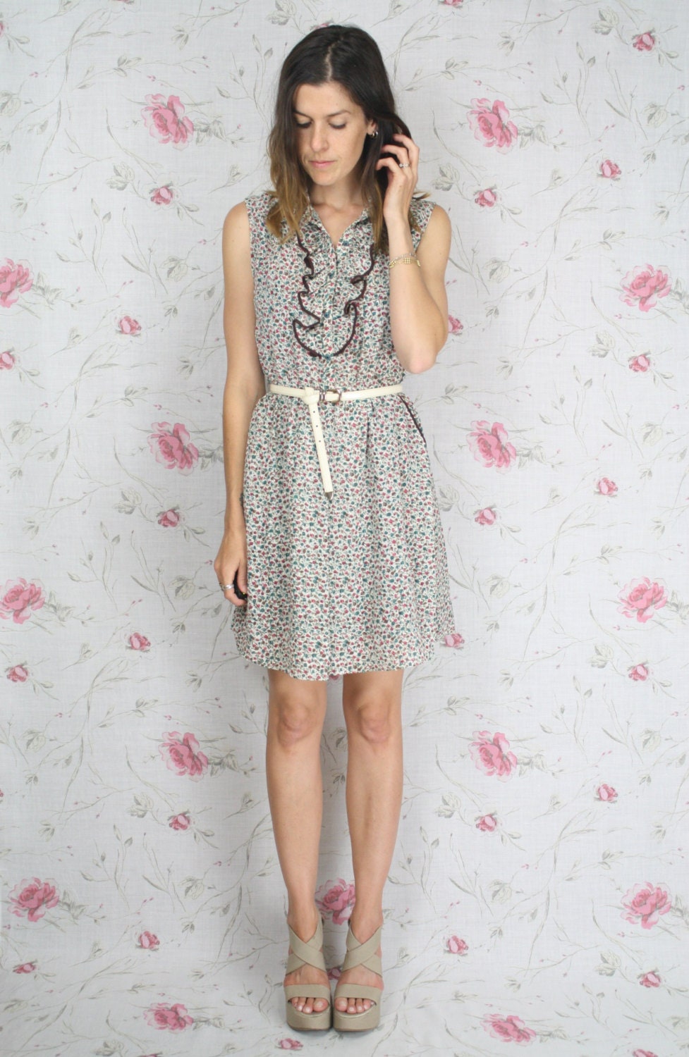 Vintage Japanese shirt dress w/ ruffle bust & pockets - floral sleeveless customized S