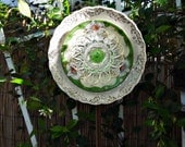GREEN & GOLD Garden Plate FLower, Yard Art, suncatcher, Glass Garden Flower, Garden glass art, Green Garden FLower, recycled,
