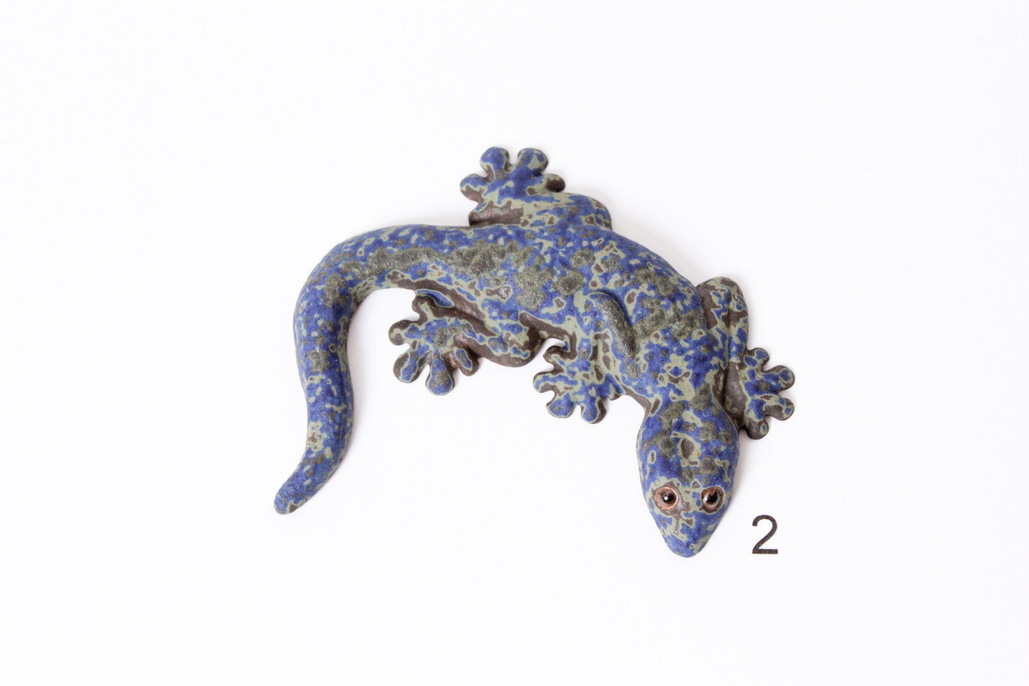 Gecko - small, blue/grey, C shape - Stoneware pottery