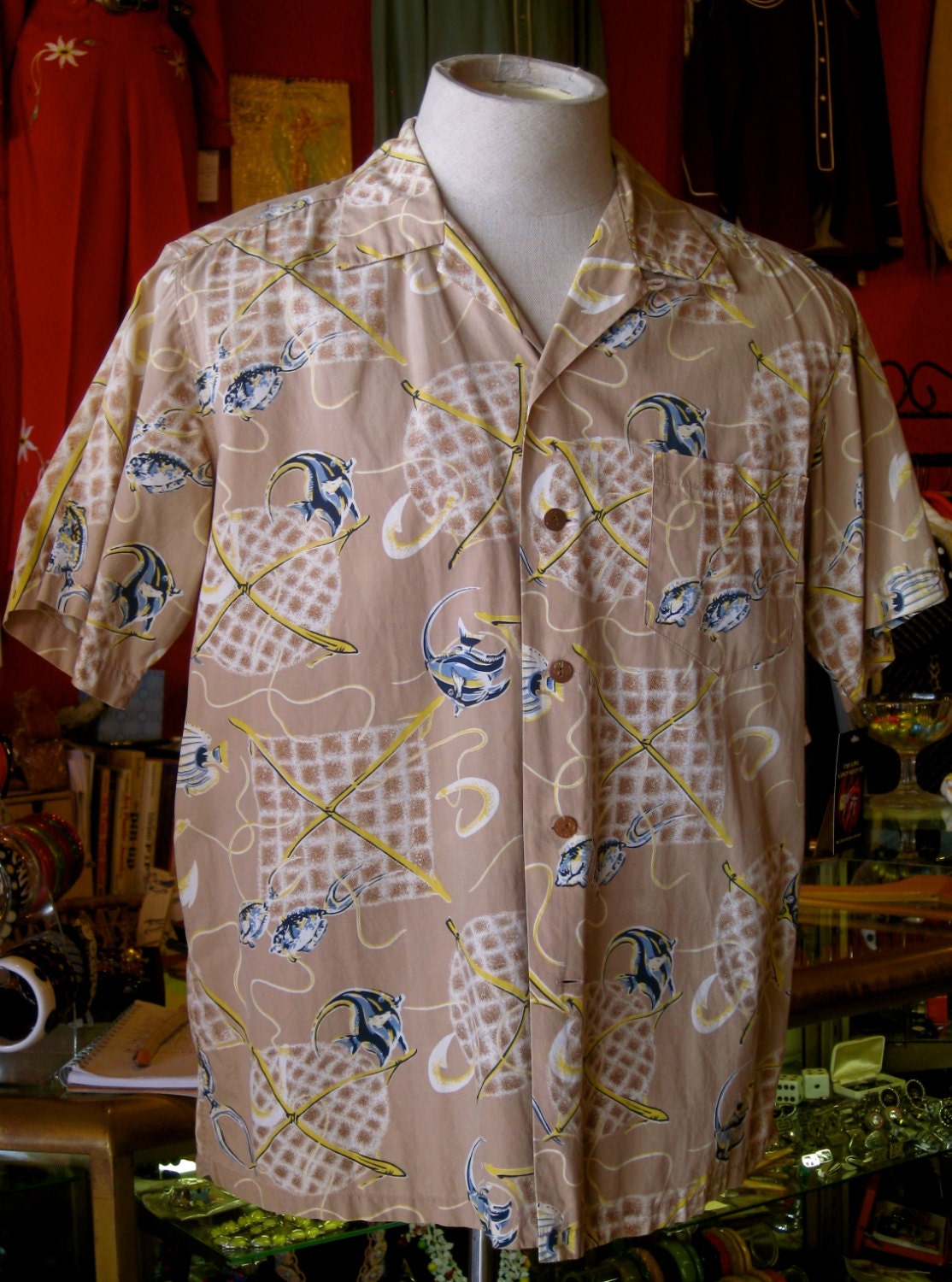 Killer 50's Tan Cotton Andrade Angel Fish print Hawaiian. L
