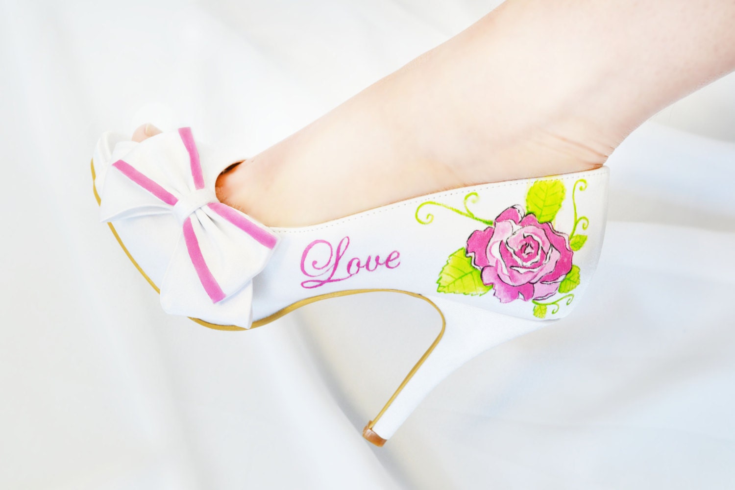 Wedding Shoes - Bridal Shoes - Hand painted Heels - Pink Rose  flowers - Love shoes